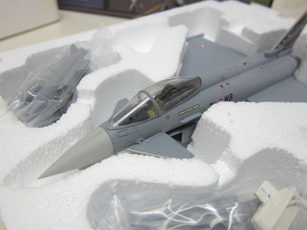 ホビーマスター　HOBBY MASTER　1/72「ユーロファイター　タイフーン　オーストリア空軍」Eurofighter Typhoon_画像6