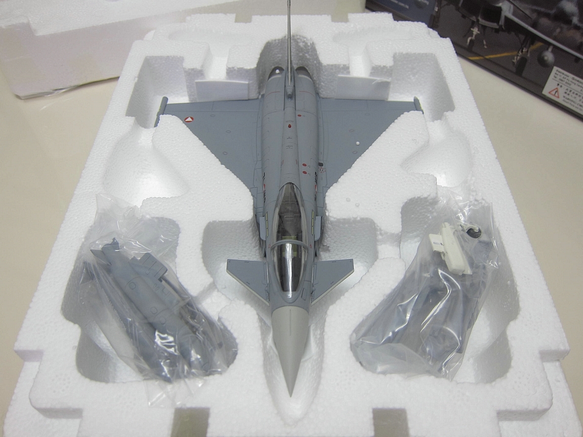 ホビーマスター　HOBBY MASTER　1/72「ユーロファイター　タイフーン　オーストリア空軍」Eurofighter Typhoon_画像7