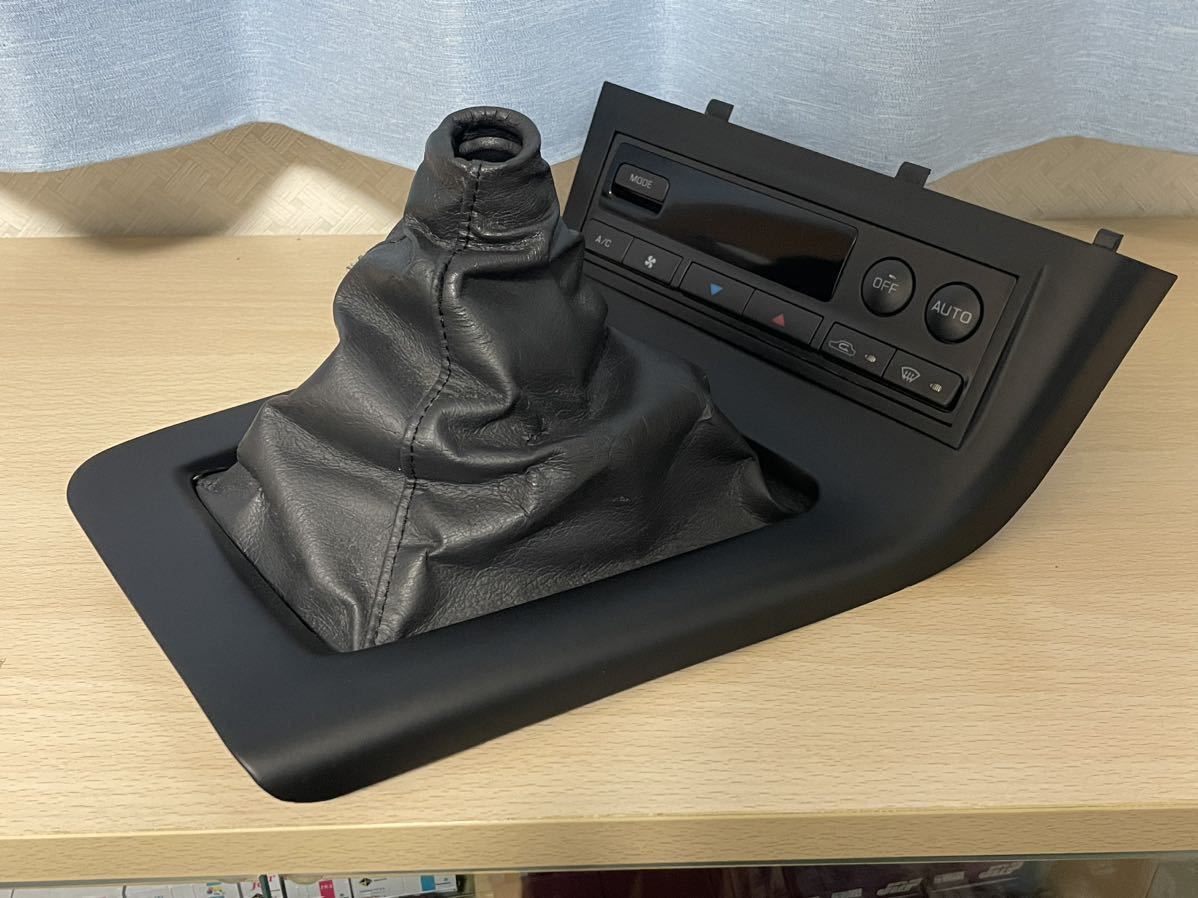 R33 スカイラインGT-R用 エアコンスイッチ移設用シフトパネル R33 スカイラインGT-R用 エアコンスイッチ移設用シフトパネル