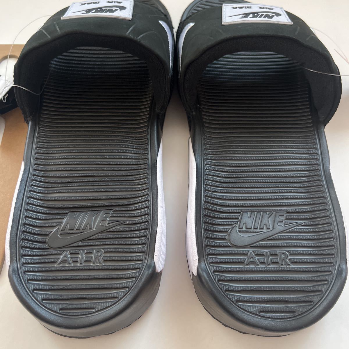 新品 ナイキ NIKE エアマックス 90 スライド サンダル / 28cm 白 新品 ナイキ NIKE エアマックス 90 スライド サンダル / 28cm 白