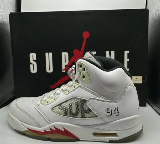 Supreme x Air Jordan 5 Retro 'White' 824371-101