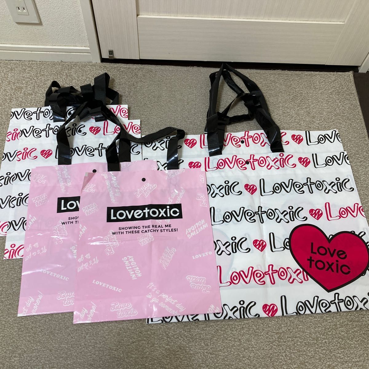 ラブトキ ショッパー袋 Lovetoxic 6枚|Yahoo!フリマ(旧PayPay ラブトキ ショッパー袋 Lovetoxic 6枚|Yahoo!フリマ(旧PayPay