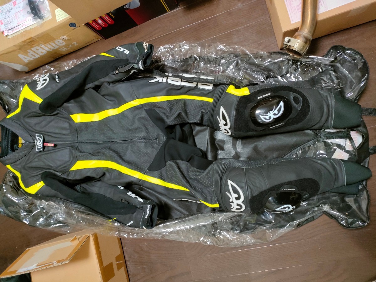 ベリック BERIK ツナギ レーシングスーツ 46サイズ(165cm着用) 黒黄