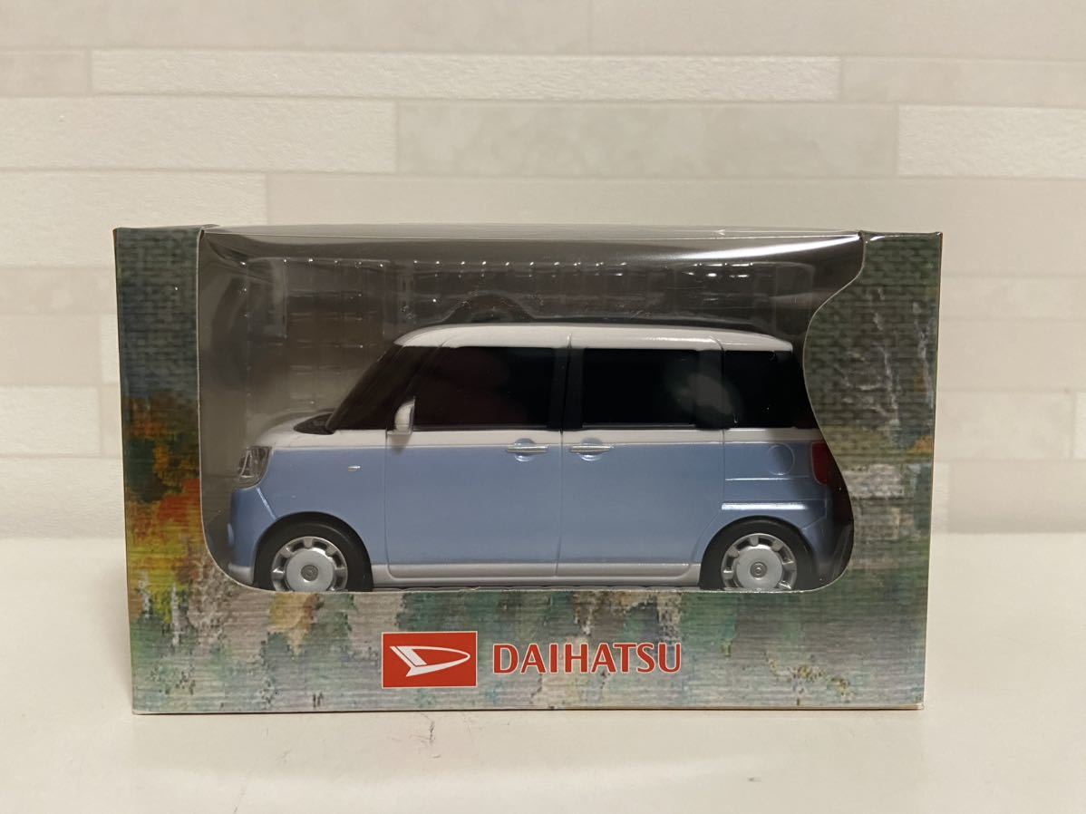 即決 ダイハツ ムーヴキャンバス DAIHATSU MOVE CANBUS パールホワイトⅢ×シルキーブルーパール プルバックカー カラーサンプル_画像1