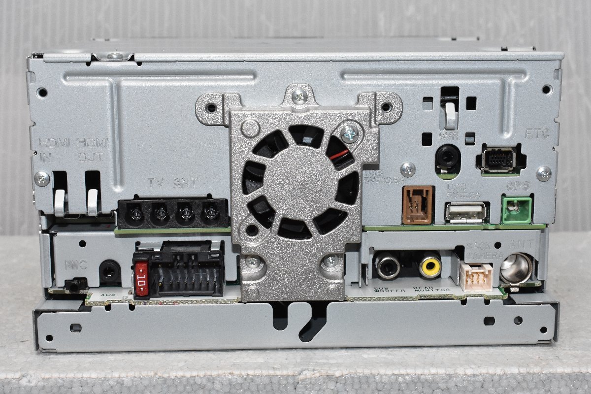 室内搬入設置無料 カロッツェリア ( AVIC-RZ711 )メモリーナビ 地図