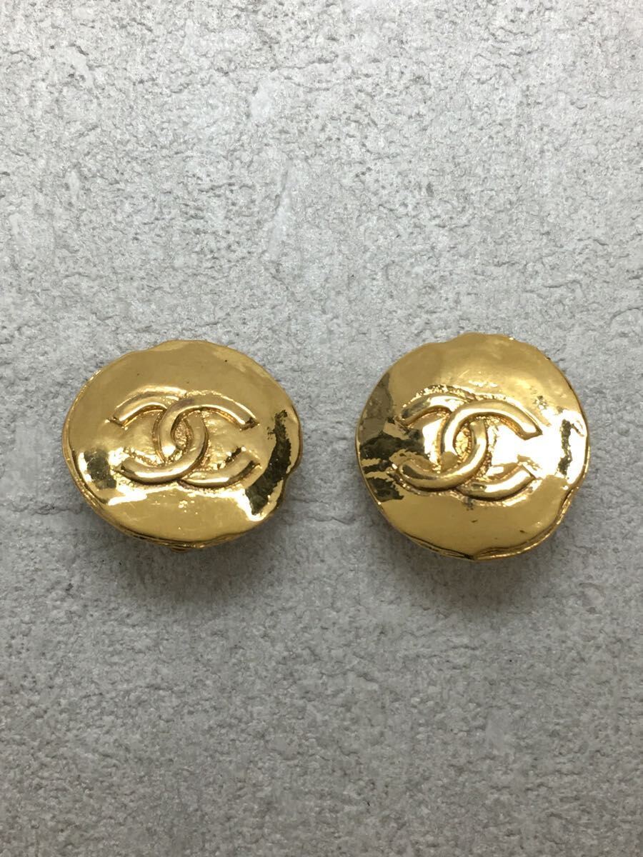 中古】 CHANEL◇イヤリング/GLD/レディース/old/93年製 その他