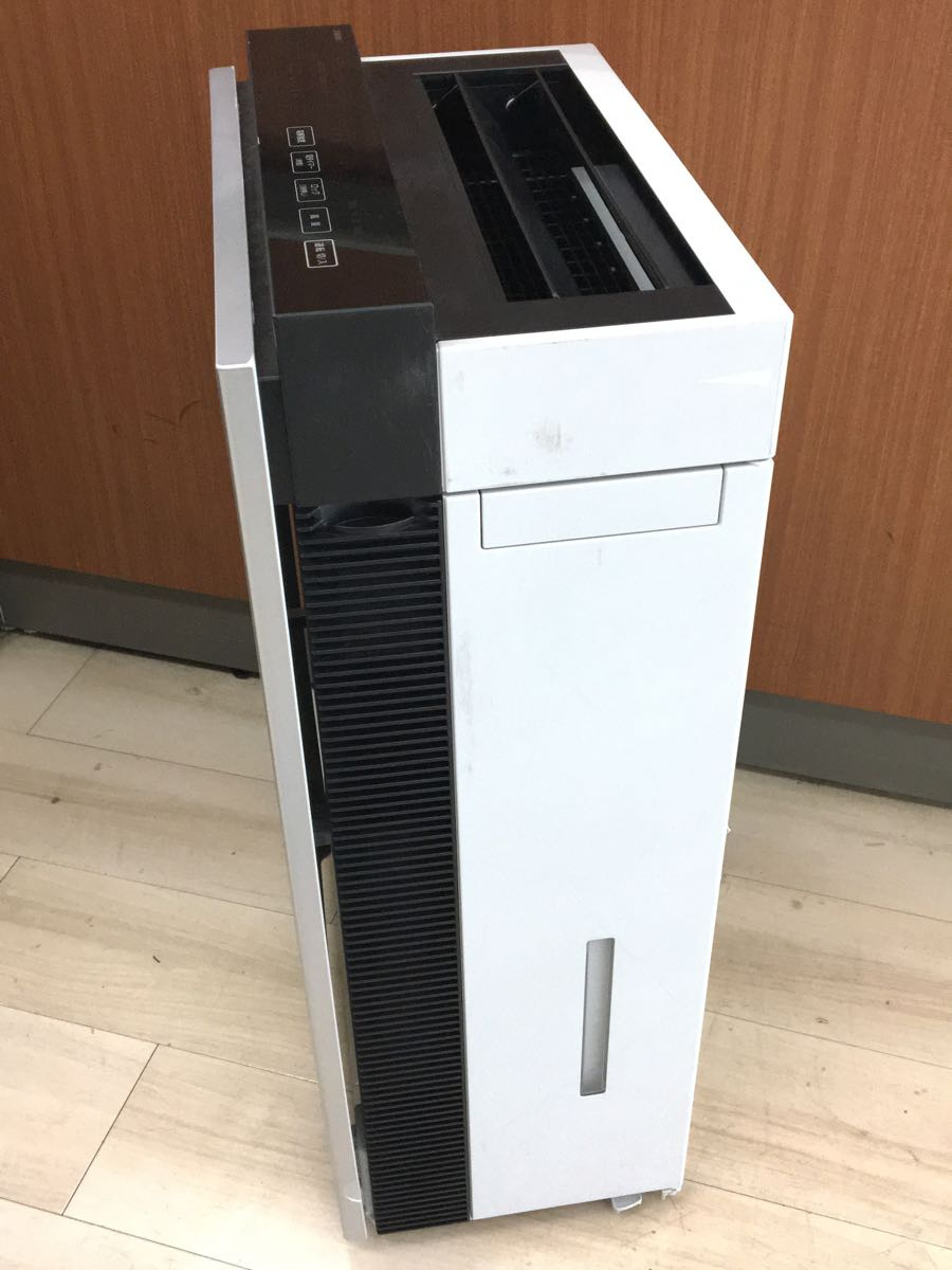 タブレット Panasonic シルバー F-MV3000-SZの通販 by かっぴ@11〜13日