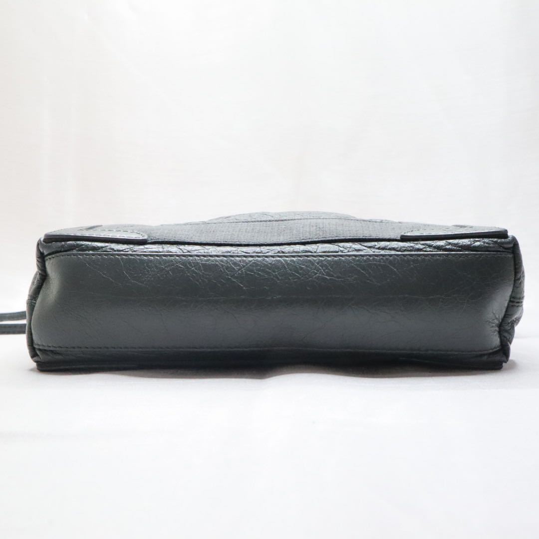 美品】BALENCIAGAバレンシアガ ネイビーカバ ネイビーカバス XS