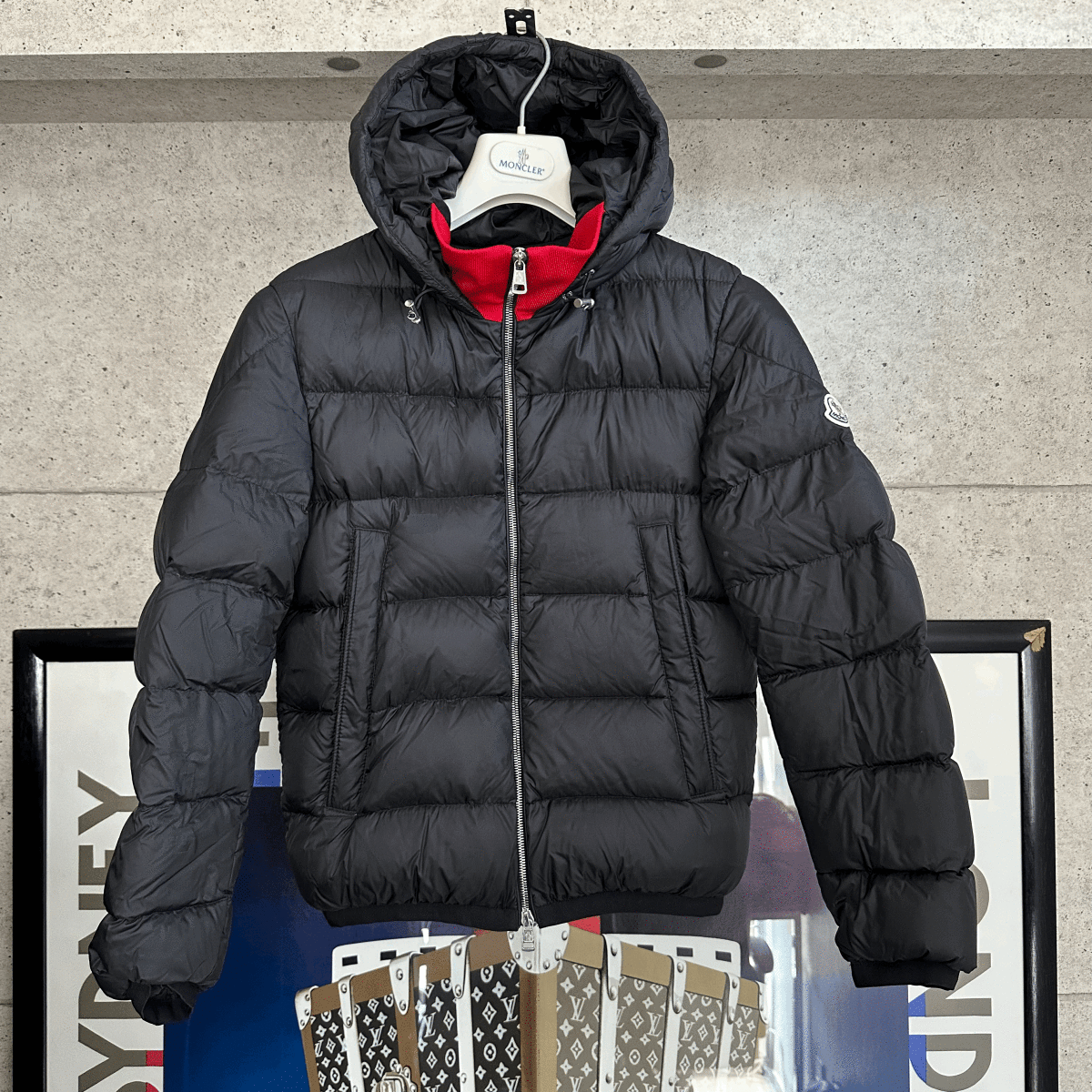 大量入荷 【即決/即納】MONCLER モンクレール サイズ0 メンズ QR本物