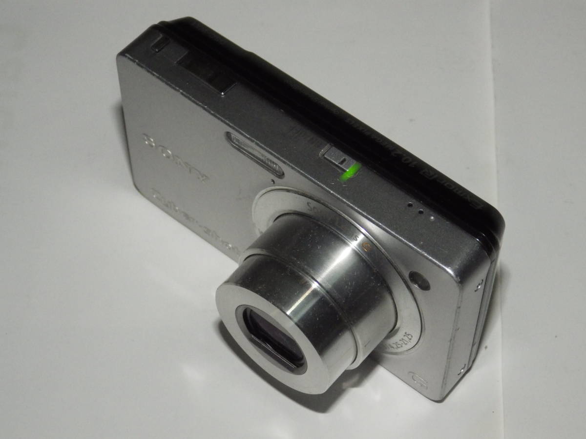 売れ筋がひ! □中古美品コンパクトデジカメ 銀◇24-120mm◇1020万画素