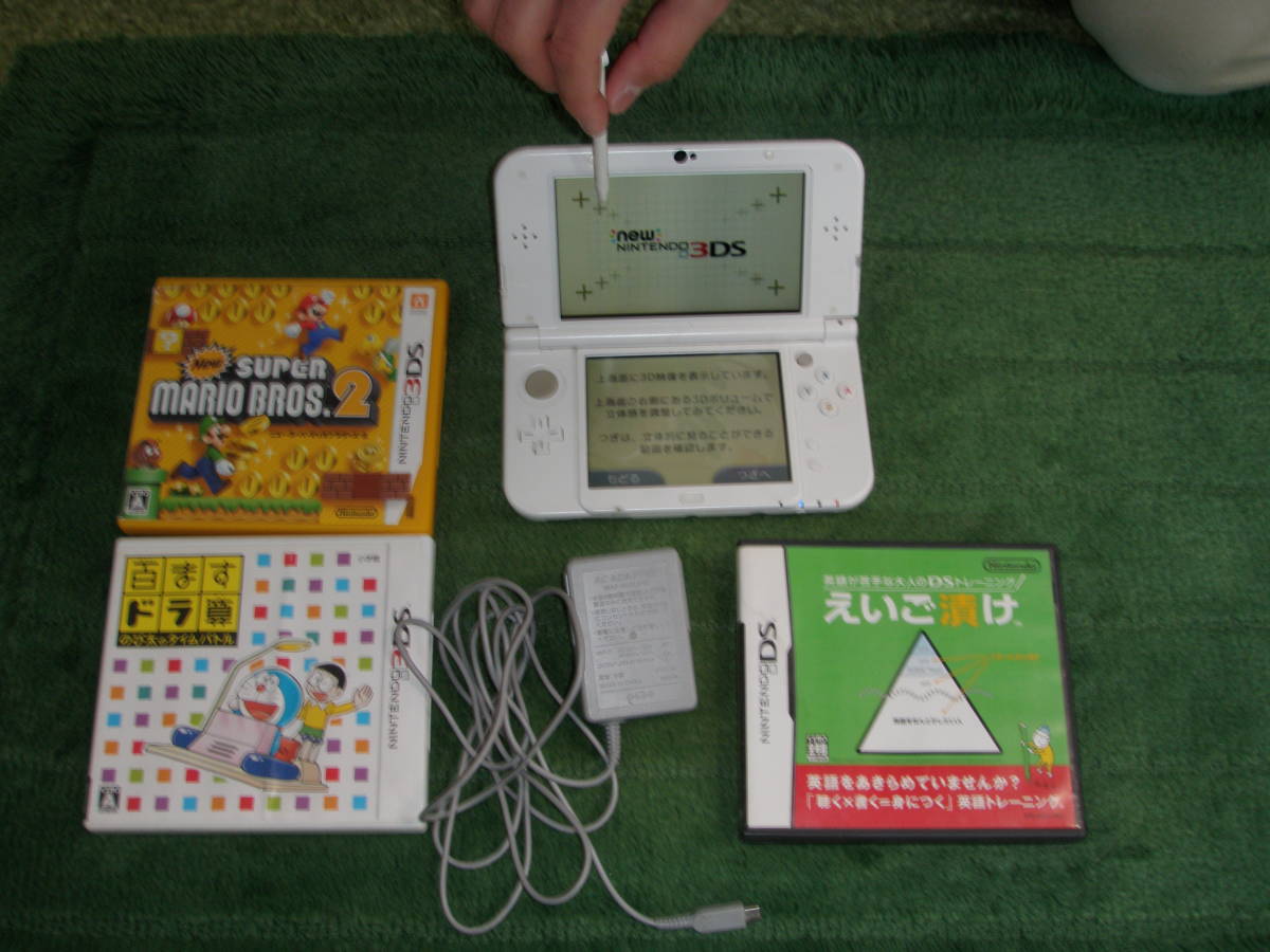 ヤフオク! - NEWニンテンドー3DS LL 本体ホワイト ソフト3本付...