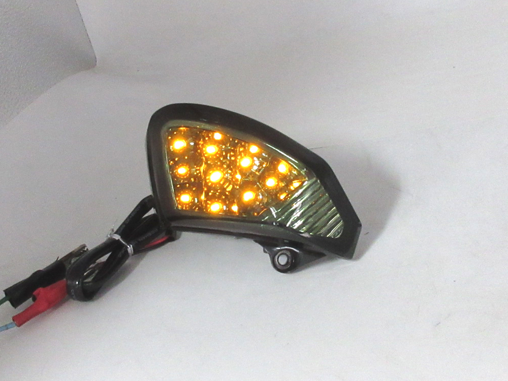 新品 LEDテールランプ＋ウインカー スモークレンズ SM ◆ ホンダ PCX125 PCX150 / HONDA JF28 KF12_画像6