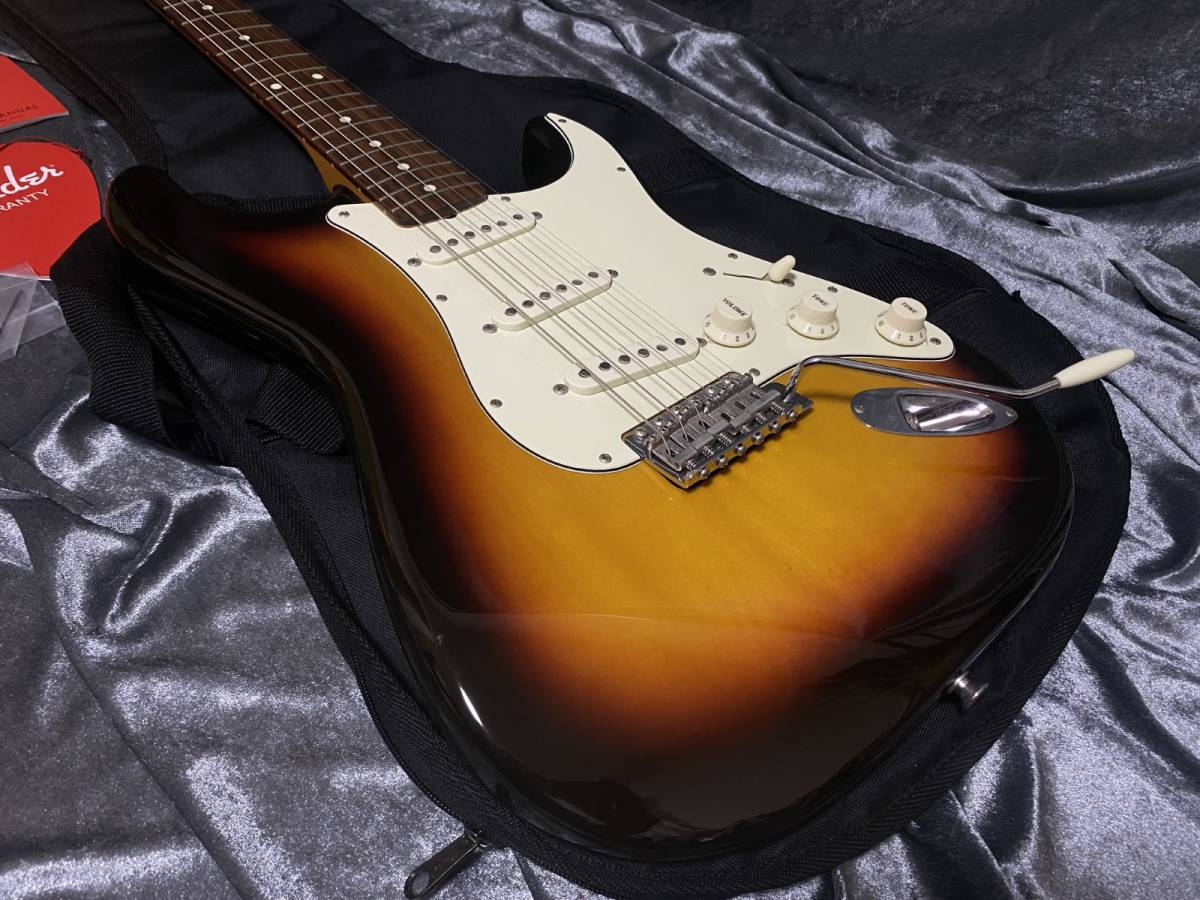 ★2017年製 美品！ Fender Made in Japan Traditional 60s Stratocaster ストラトキャスター 即決の画像3