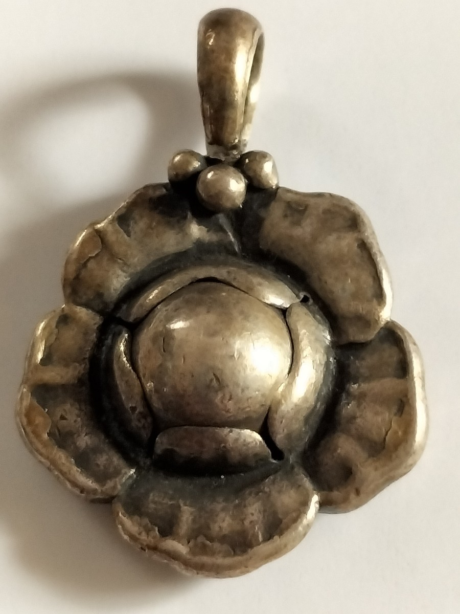 ジョージ・ジェンセン GEORG JENSEN ヘリテージ シルバー925 2002