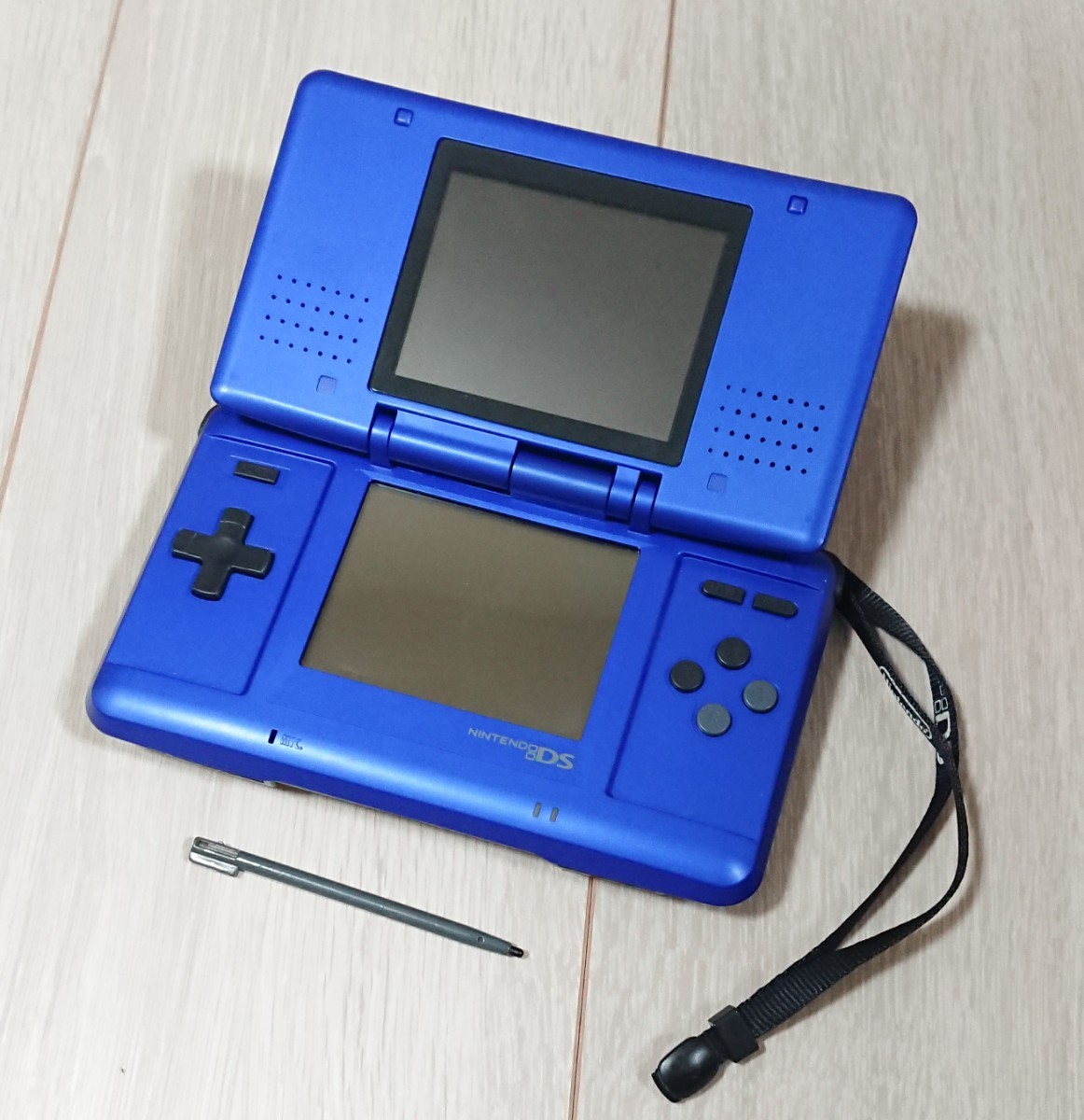 初代 ニンテンドーDS エレクトリックブルー 海外(DS)|売買された