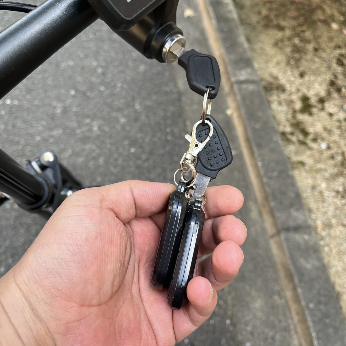 新品　めちゃ速　リミッターカット　フル電動自転車　アクセル付　ひねちゃ　モペット