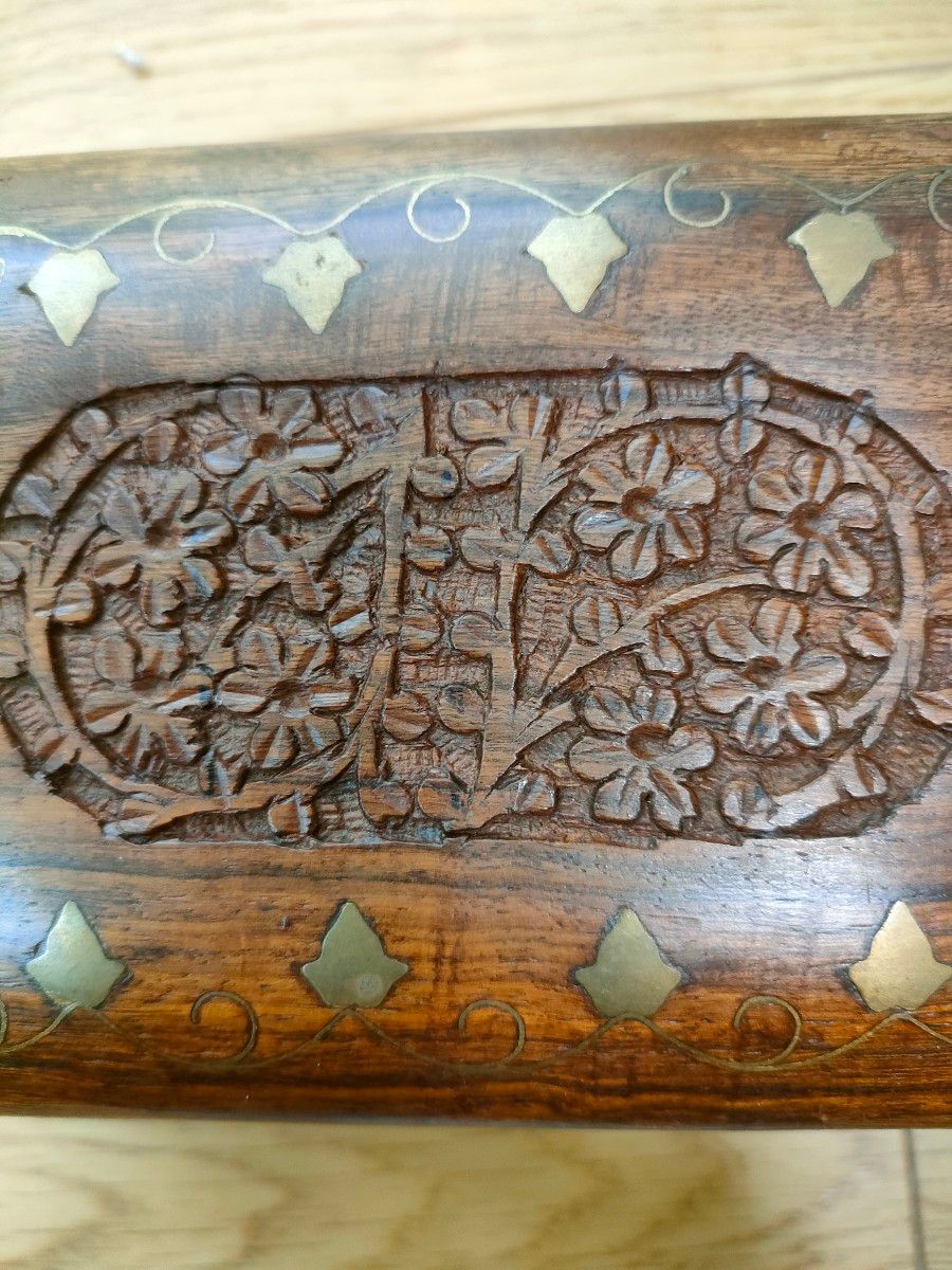 インド製木製 小物入れ　宝石箱　木彫象嵌　