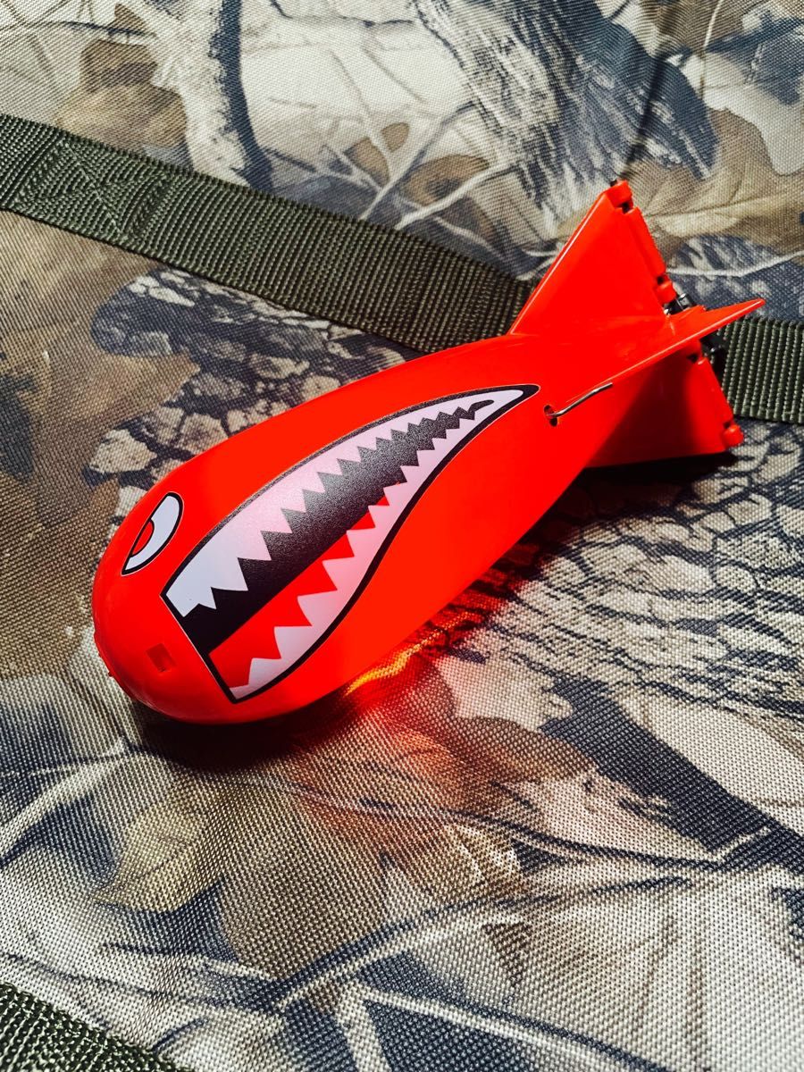 shark  Missile シェード　赤モデル　サメ　ミサイル