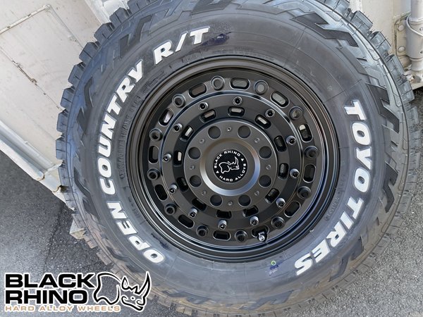 新品 数量限定 ブラックライノ JKラングラー JLラングラー 17インチタイヤホイール4本SET TOYO OPEN COUNTRY RT 285/70R17 ホワイトレタ_画像5