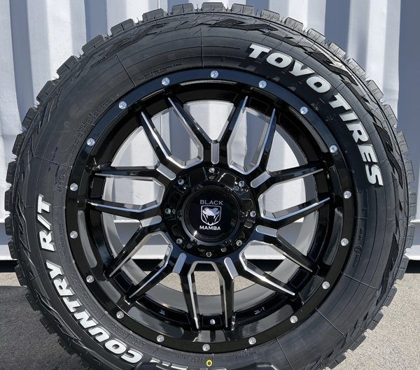 新品 Black Mamba グランドチェロキー WK WJ WH WG 20インチタイヤホイールセット TOYO OPEN COUNTRY RT 265/50R20 ホワイトレター BM7 LT_画像1