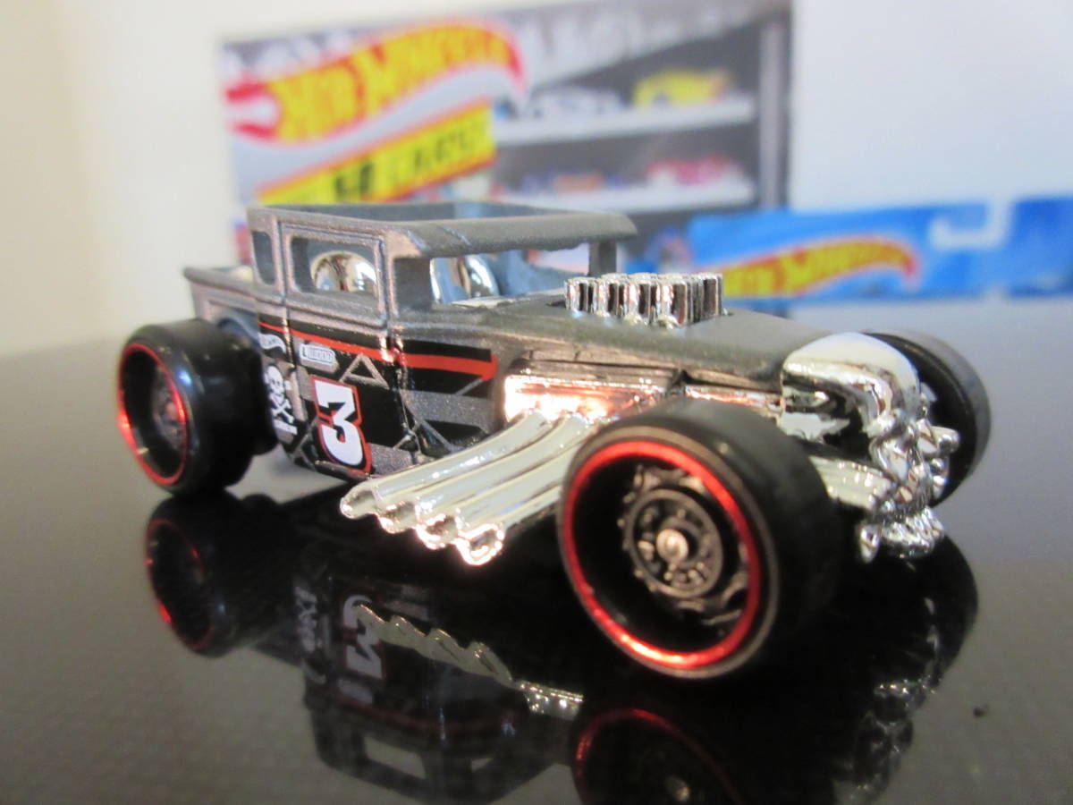 Hot Wheels Bone Shaker HW Game Over 4/5 ボーンシェイカー ラリー ウッド 頭蓋骨 ホットロッド 5.7L V8 スカル & クロスボーン_画像3