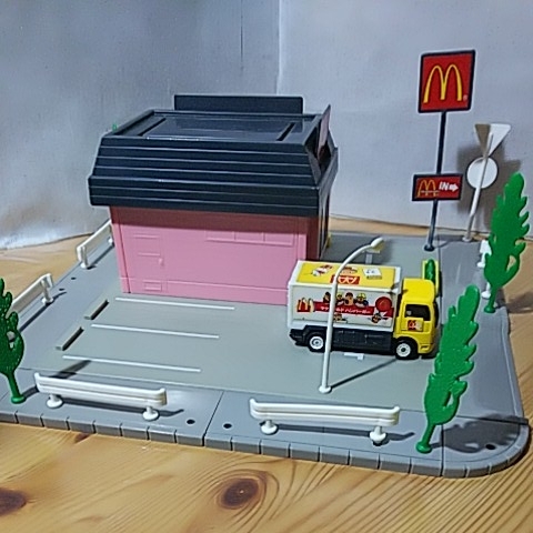  Tomica Town [ McDonald's * Motor Tomica грузовик ]