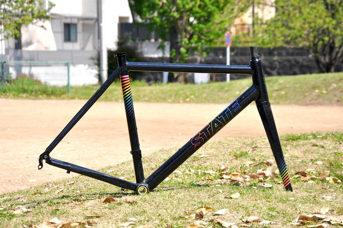 STATE BICYCLE CO/Undefeated Road Bike Frame Set/ステイト/ロードバイク/フレーム/カーボンフォーク/ピスト/Cinelli/Mash/Surly/All City