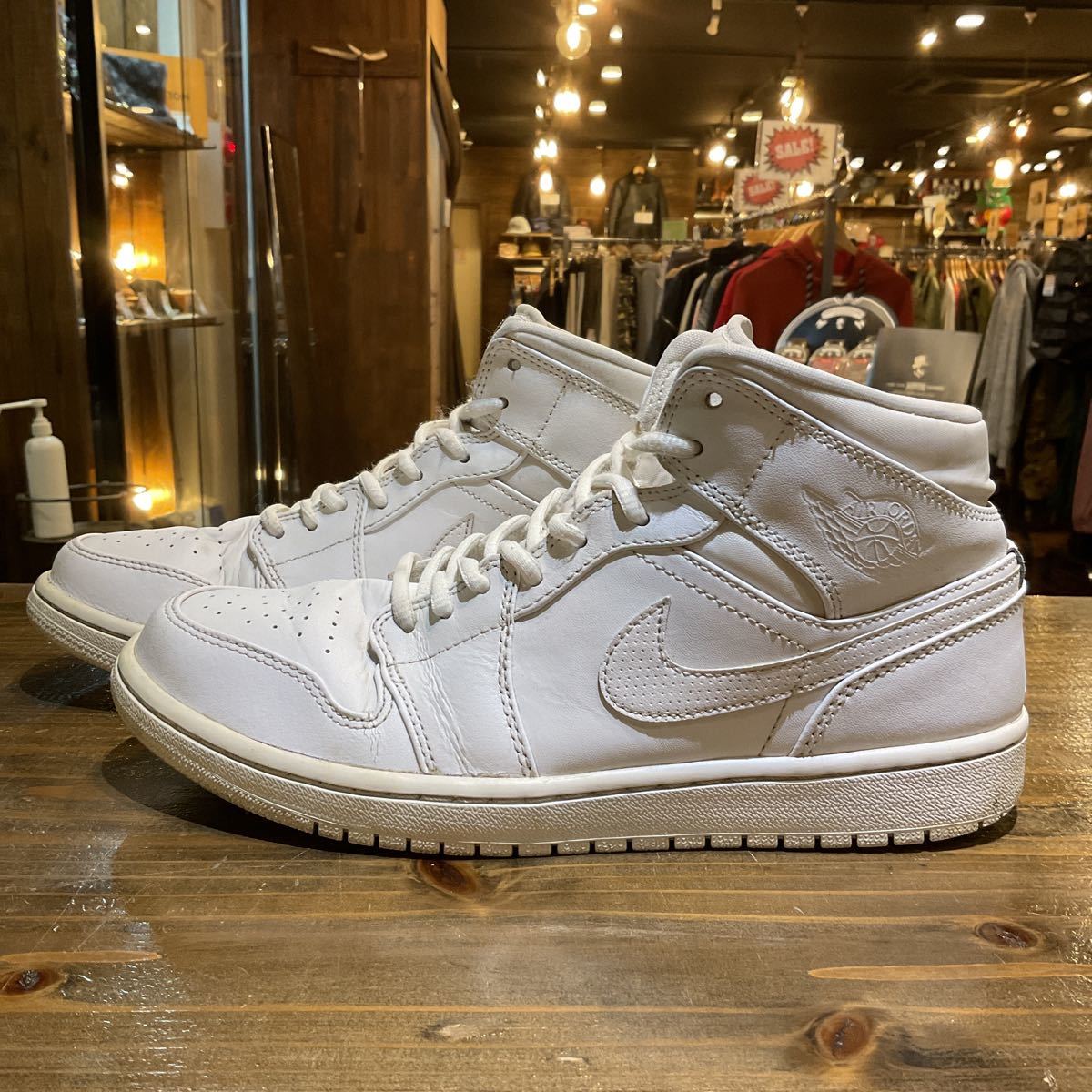 ナイキ エア ジョーダン 1 ミッド AIR JORDAN 1 MID 26.5 | www