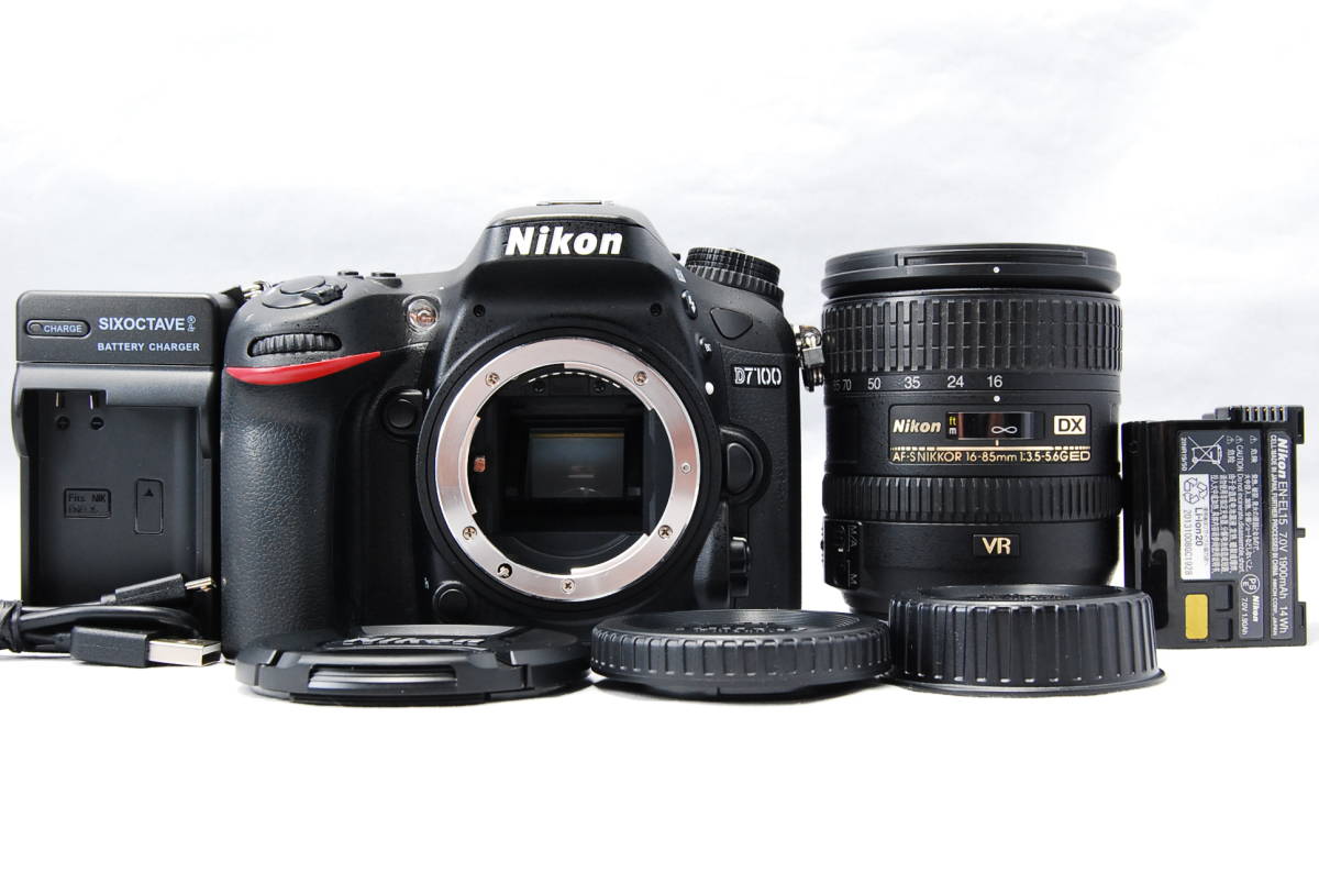 Nikon D7100 16-85VR Kit + 50mmレンズ ドンケバック-