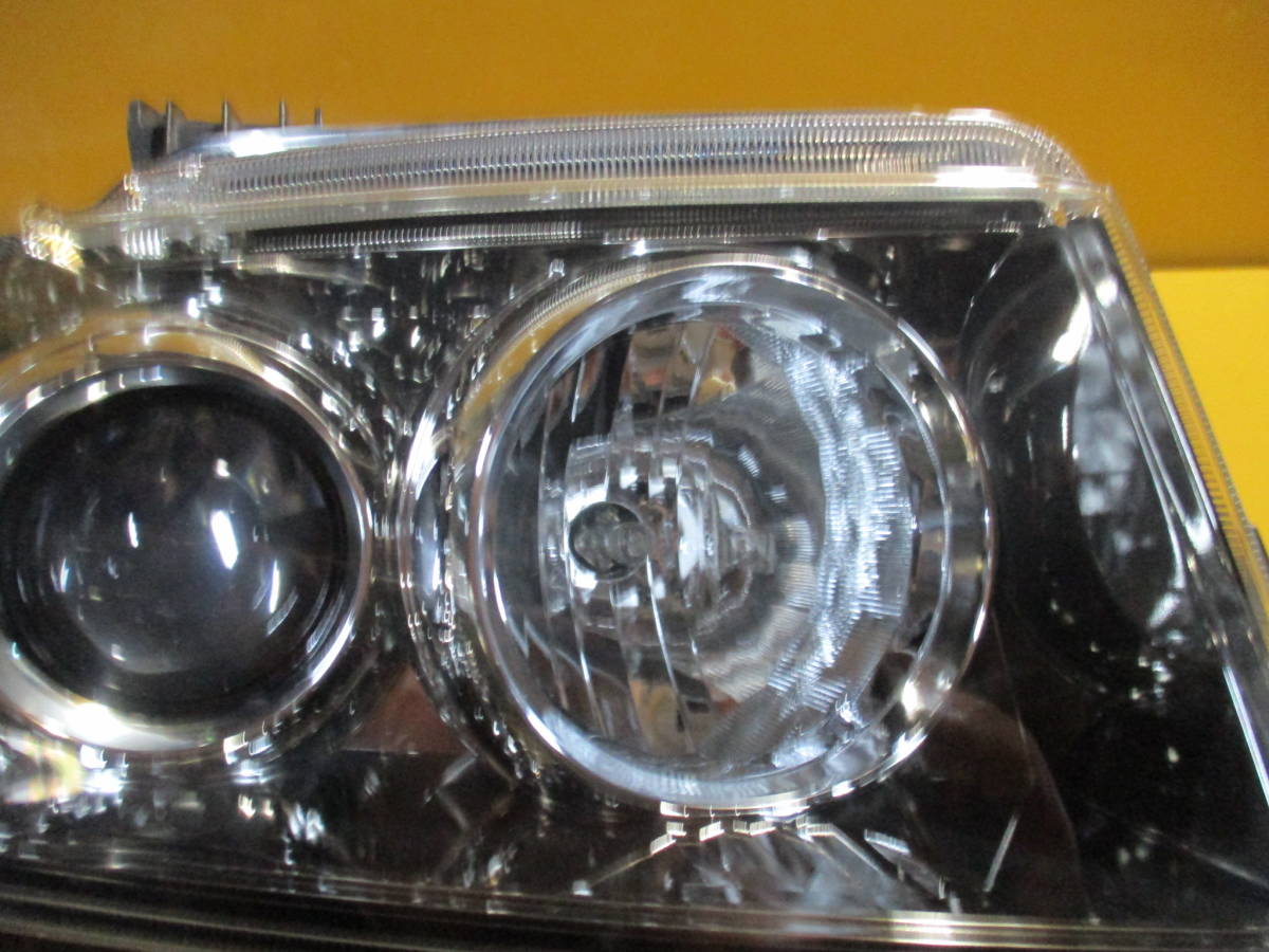 ホンダ N-ボックス JF1 純正HIDヘッドライト 右側 KOITO 100-62038 HONDA N-BOX 中古品_画像3