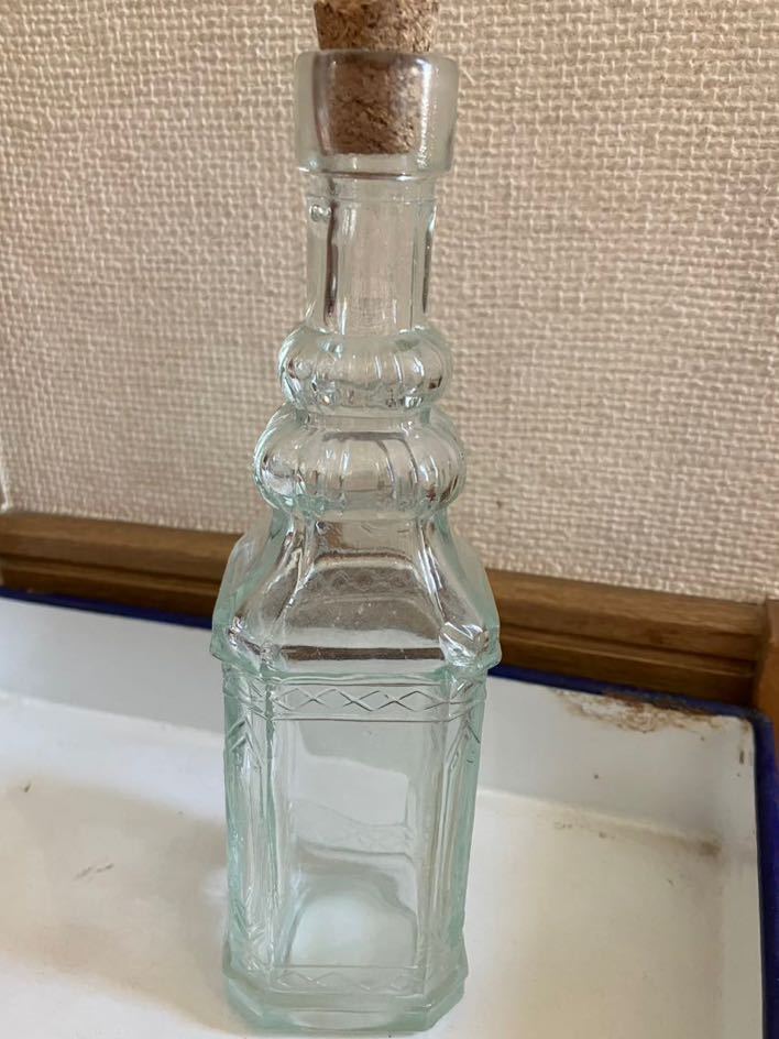 昭和レトロ コルク栓付きボトル ガラスのボトル 瓶 お洒落なガラス瓶 レトロの画像2