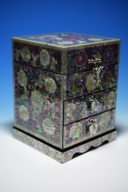 * Korea tradition industrial arts # top class mother-of-pearl 3 step small articles box # flower # gorgeous!*