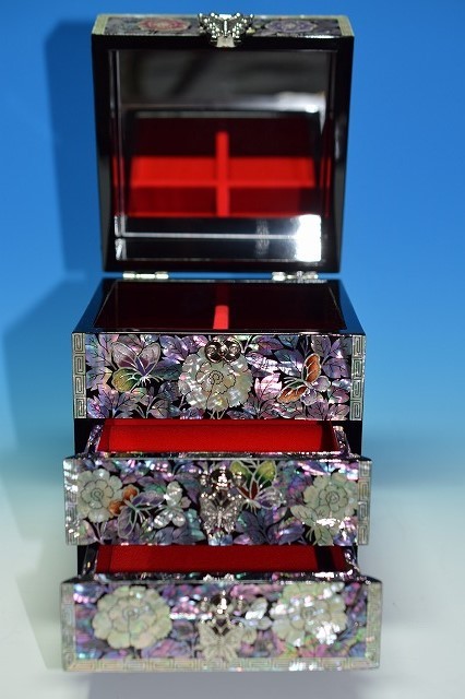 * Korea tradition industrial arts # top class mother-of-pearl 3 step small articles box # flower # gorgeous!*