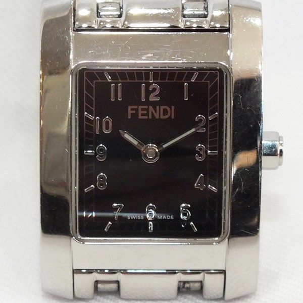 FENDI 150-7000L-182 クラシコ クォーツ レディース 腕時計　中古品 used AB_画像1