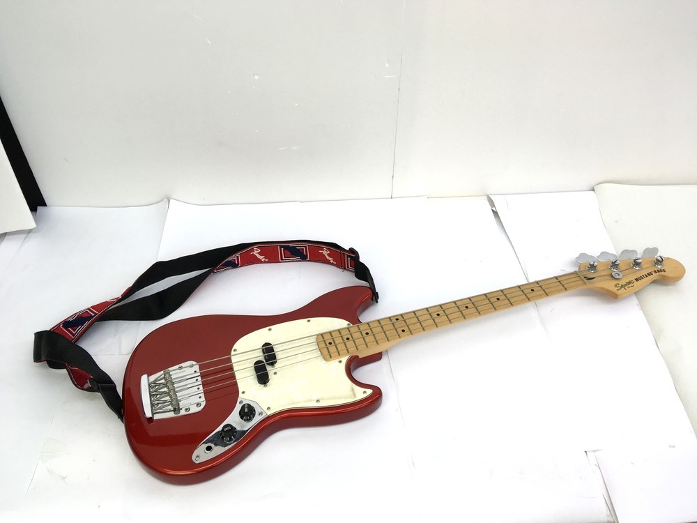○【同梱】【200】ジャンク品 Squier by Fender スクワイヤー Mustang