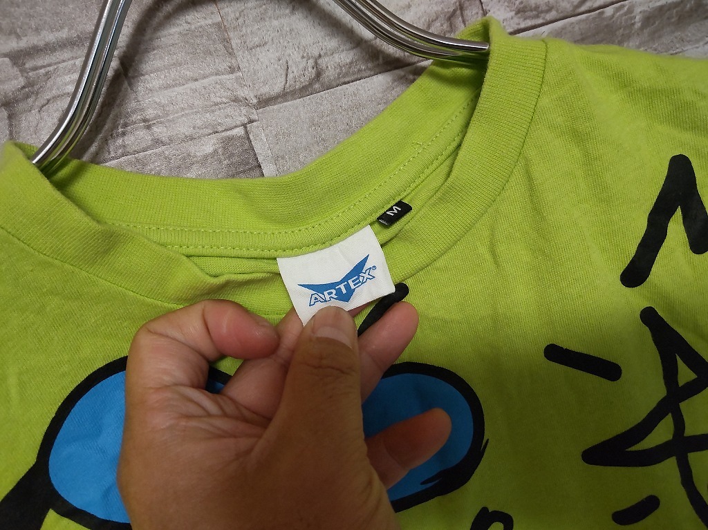 men's E211 ARTEX アーテックス × Disney ディズニー ドナルドダック 全面プリント 半袖 Tシャツ M 黄緑系の画像4