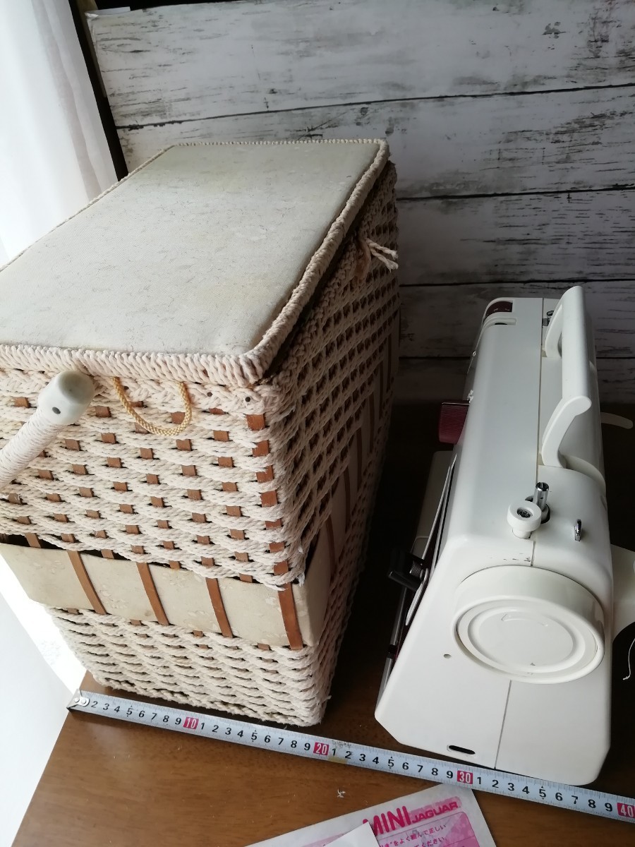  sewing machine basket attaching operation verification ending electric sewing machine MINI JAGUAR Jaguar rare Showa Retro basket basket storage sewing box free shipping 