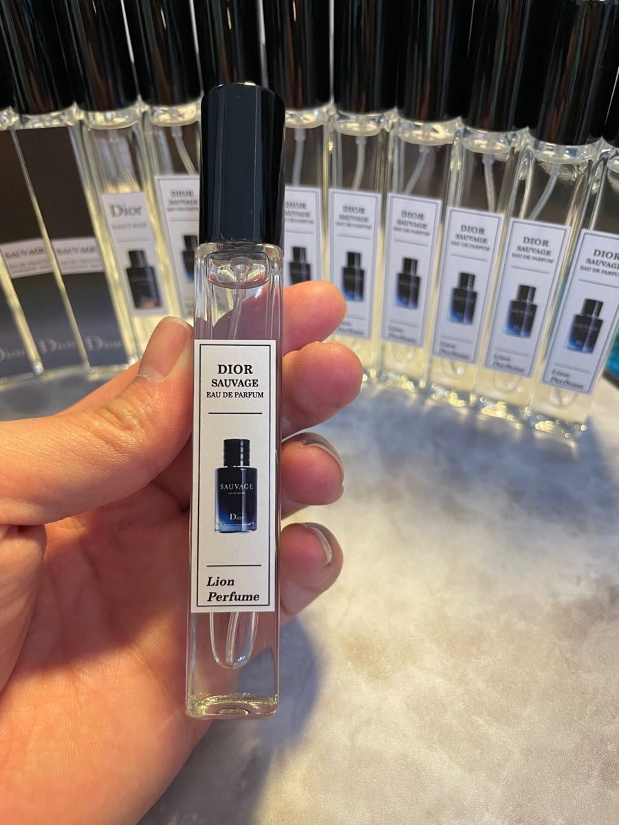 ディオール ソヴァージュオードゥパルファン(DIOR SAUVAGE)10ML ディオール ソヴァージュオードゥパルファン(DIOR SAUVAGE)10ML