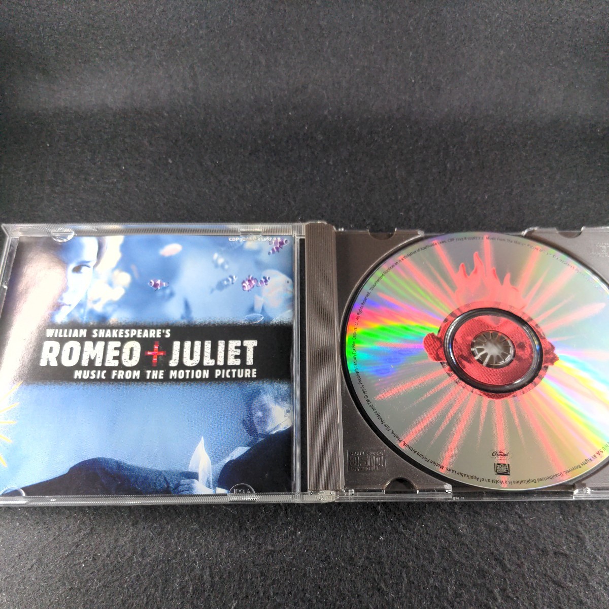 21-106【輸入】William Shakespeare's Romeo + Juliet Volume 2 Soundtrack_画像2