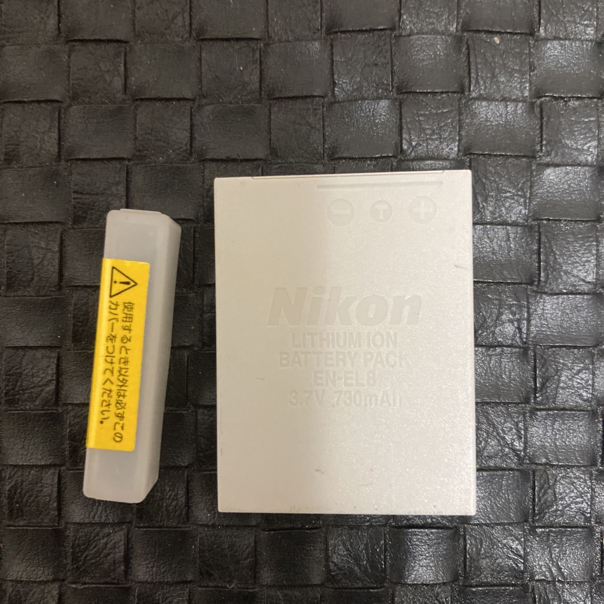 【純正品・送料無料】Nikon ニコン バッテリーパック　EN-EL8_画像3