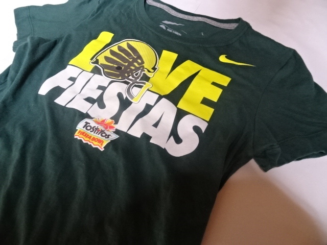 激レア ナイキ製 USカレッジ オレゴン大学ダックス 【OREGON DUCKS】 アメフト【LOVE FIESTAS】 ロゴプリントTシャツUS Sサイズ中古品_画像3