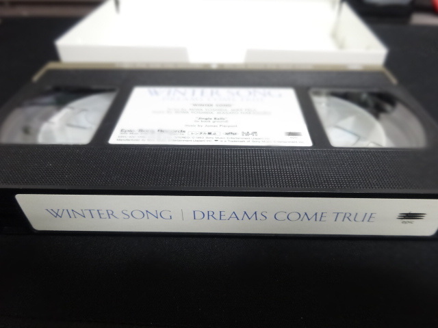 ドリカム♪　VHSビデオ　 WINTER SONG　DREAMS COME TRUE　中古品　歌詞カード付_画像4
