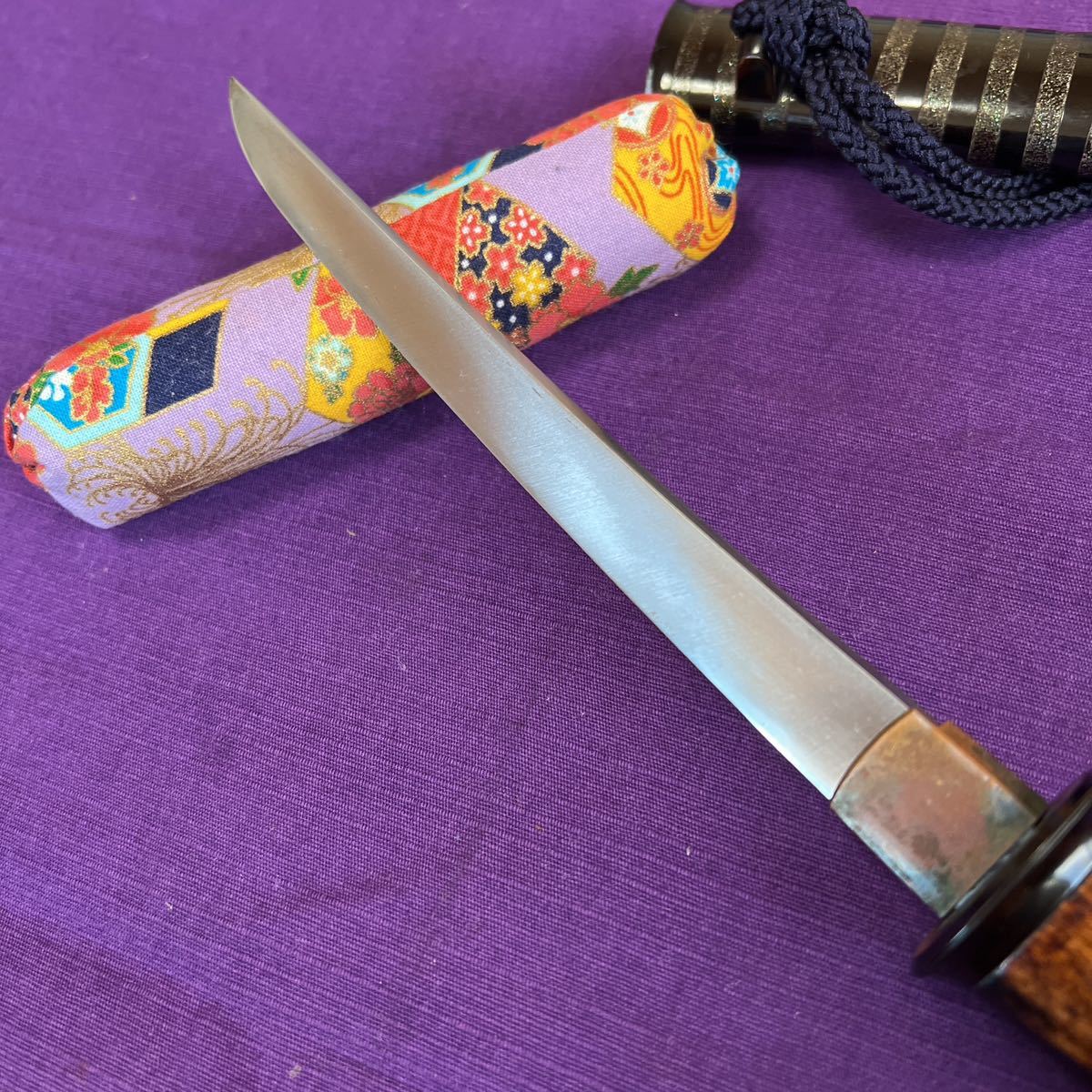 笛塗鉄刀木柄合口拵 無銘平造短刀 登録不用合法寸法(日本刀装具脇差