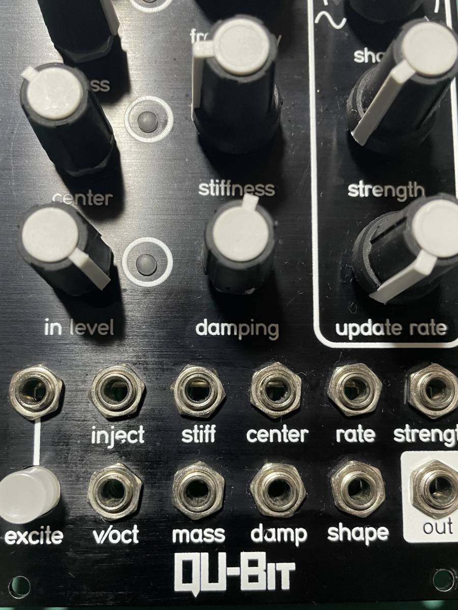 Qu-bit Electronix Surface モジュラーシンセユーロラック smcint.com