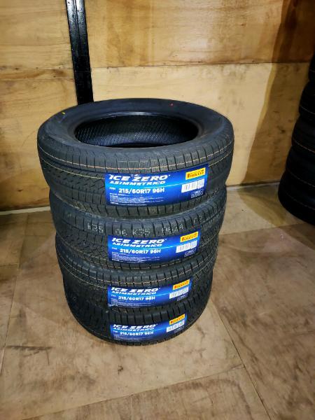 激安新品！215/60R17　ピレリ　アイズゼロアシンメトリコ　4本　☆★送料安★☆_画像1