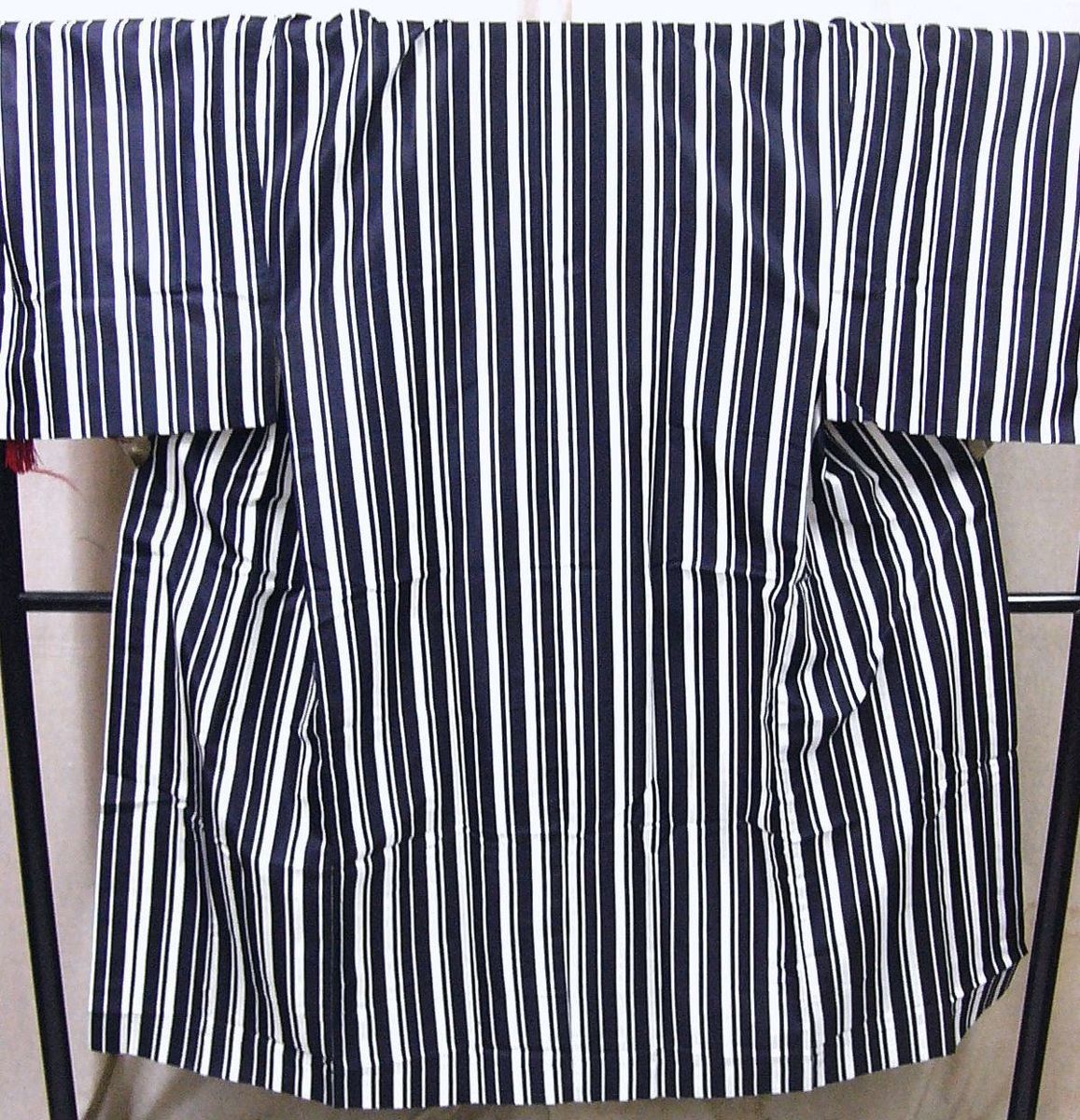 wa. equipped goods small .. striped pattern white * dark blue color pre ta* men's long kimono-like garment M size polyester made unused goods 