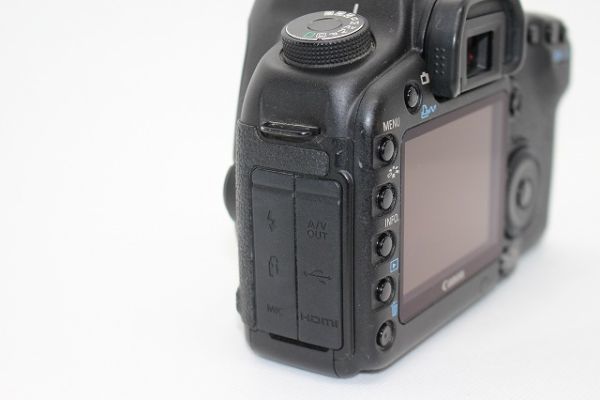 Yahoo!オークション - 美品 キヤノン CANON EOS 5D MARK II Yahoo!オークション - 美品 キヤノン CANON EOS 5D MARK II
