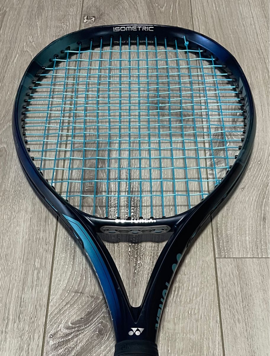 現行品(最新バージョン)EZONE100L YONEX ヨネックス イーゾーン 軽量285g グリップ1|PayPayフリマ 現行品(最新)EZONE 100L(軽量)YONEX ヨネックス イーゾーン