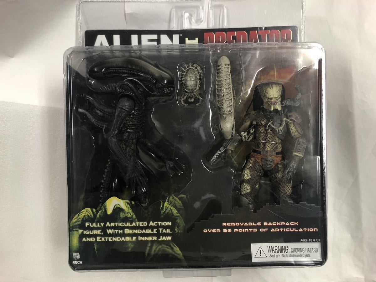 未開封品　NECA エイリアン VS プレデター 2パック アクションフィギュア　NECA Exclusive Action Figure 2 Pack Alien Vs. Predator_画像1