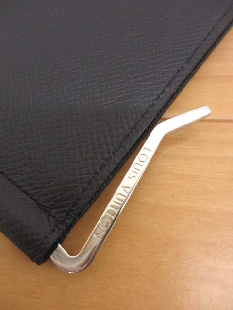 美品 ルイヴィトン M62978 タイガ ポルトフォイユ パンス